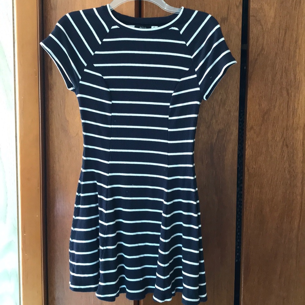 Short sleeve mini dress size S
